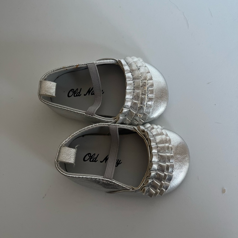 Bundle- toddlers size 3 and 1 dress shoes - Picture 7 of 10